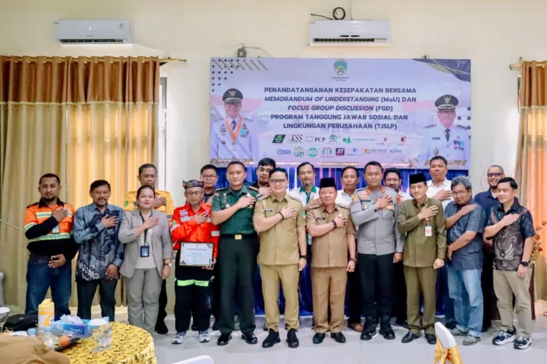 Kemarin, bertempat di Ruang Rapat Wakil Bupati, saya menandatangani Nota Kesepahaman (MoU) dan (2)
