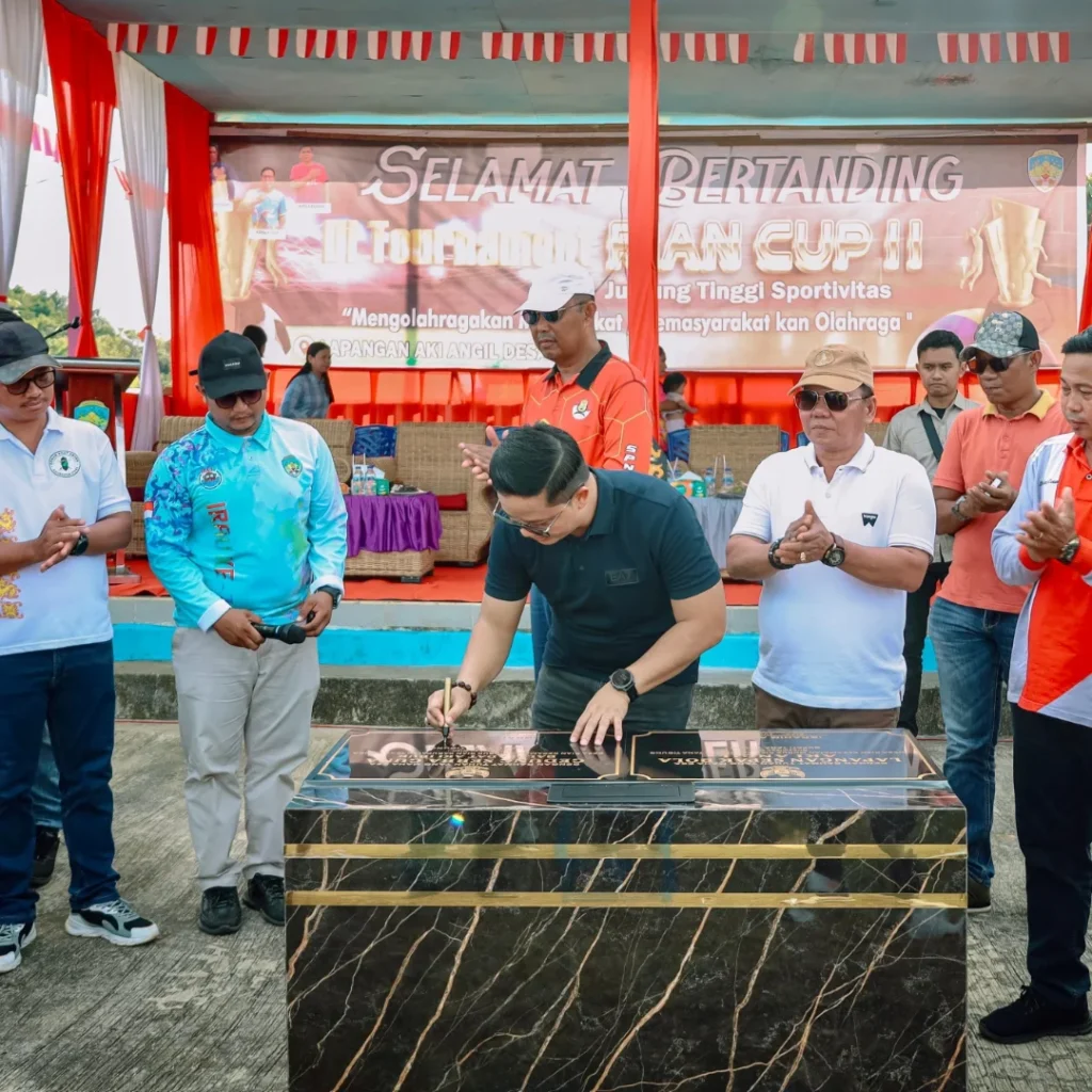 Kemarin, saya secara resmi membuka Tournament Rian Cup II Tahun 2025, sekaligus meresmikan Lapa (2)