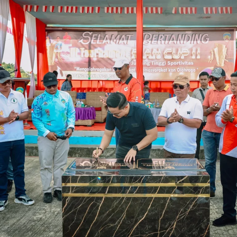 Kemarin, saya secara resmi membuka Tournament Rian Cup II Tahun 2025, sekaligus meresmikan Lapa (2)