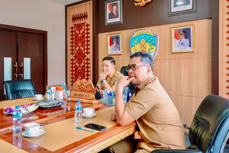 Hari ini, saya memimpin langsung rapat koordinasi bersama Dinas PUPRPKP Kabupaten Tana Tidung,